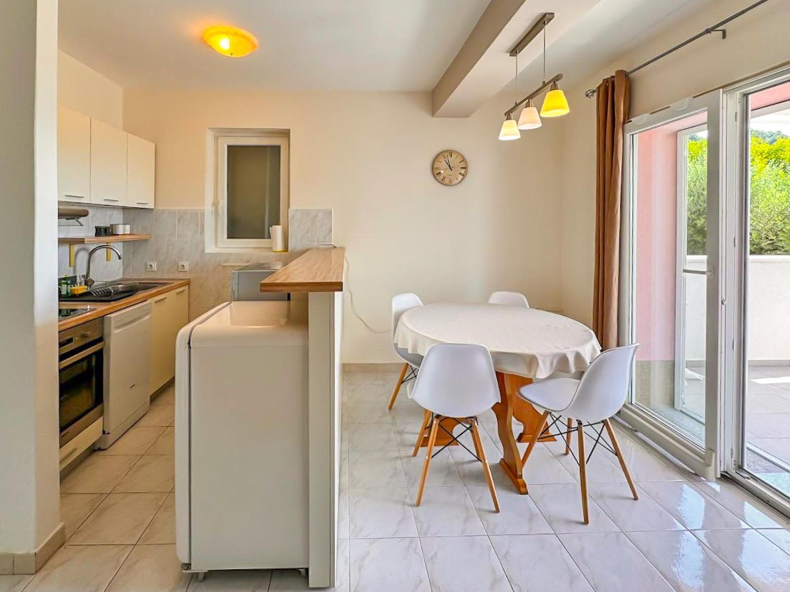 Studio Vesna With A Terrace And Sea View ラバック エクステリア 写真
